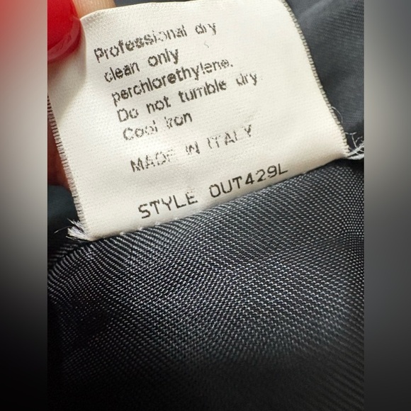 Barneys New York Made in Italy Black Long Streamlined Cotton Coat. Pockets - Picture 9 of 16